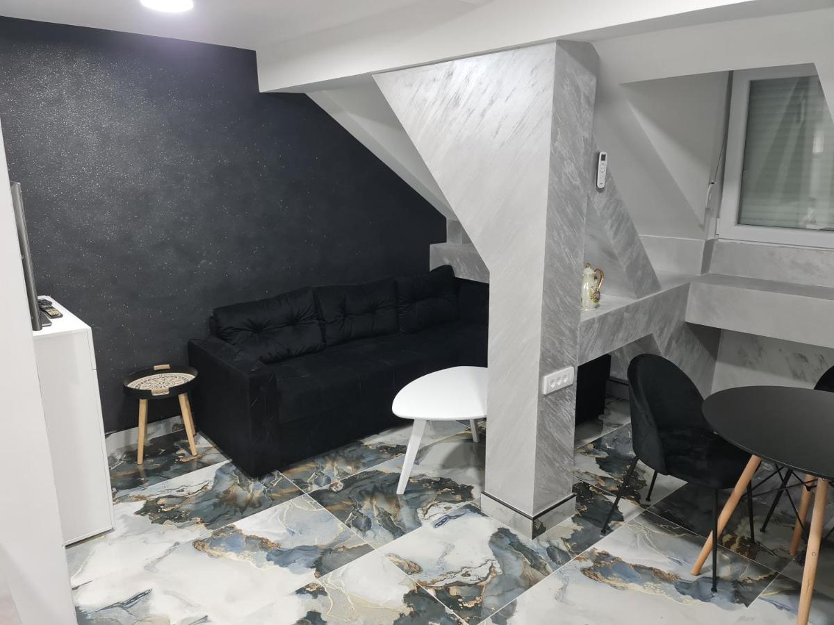 River Side Suites Belgrado Esterno foto
