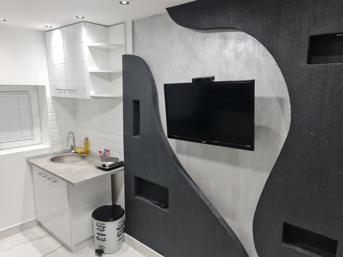 River Side Suites Belgrado Esterno foto