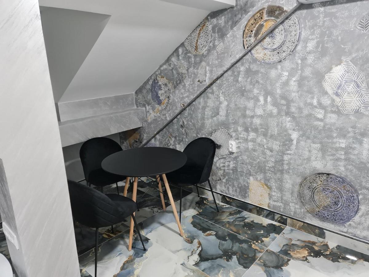 River Side Suites Belgrado Esterno foto