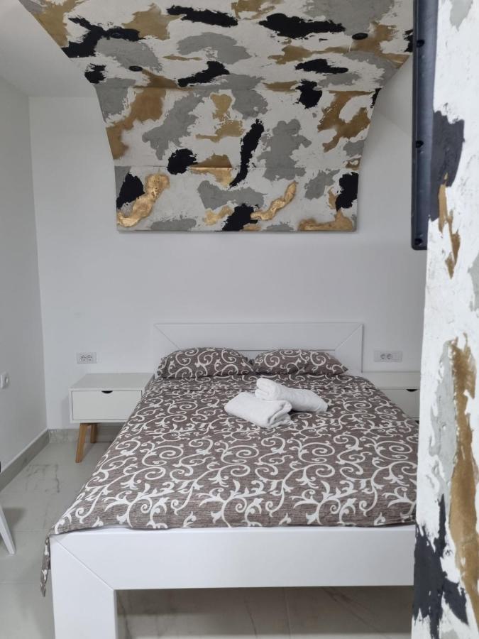 River Side Suites Belgrado Esterno foto